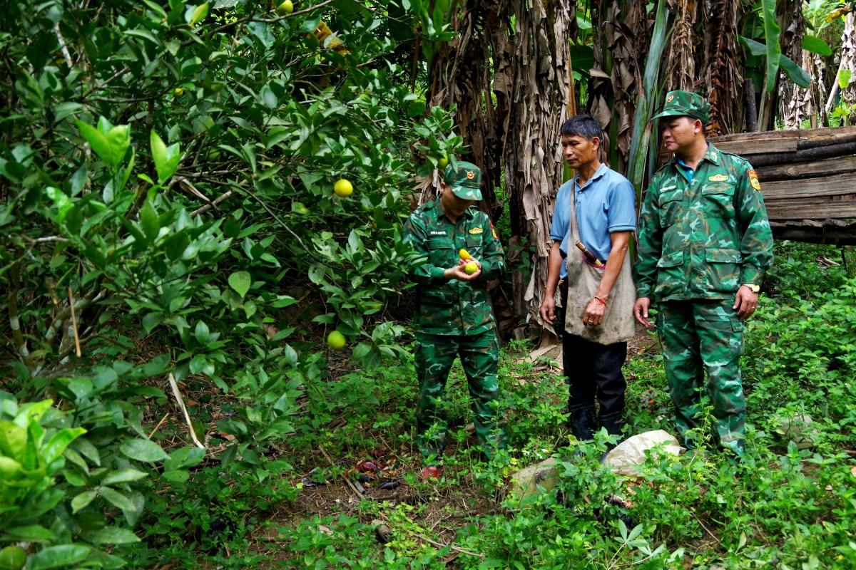 Dấu ấn những người "thắp lửa" vùng biên xứ Nghệ