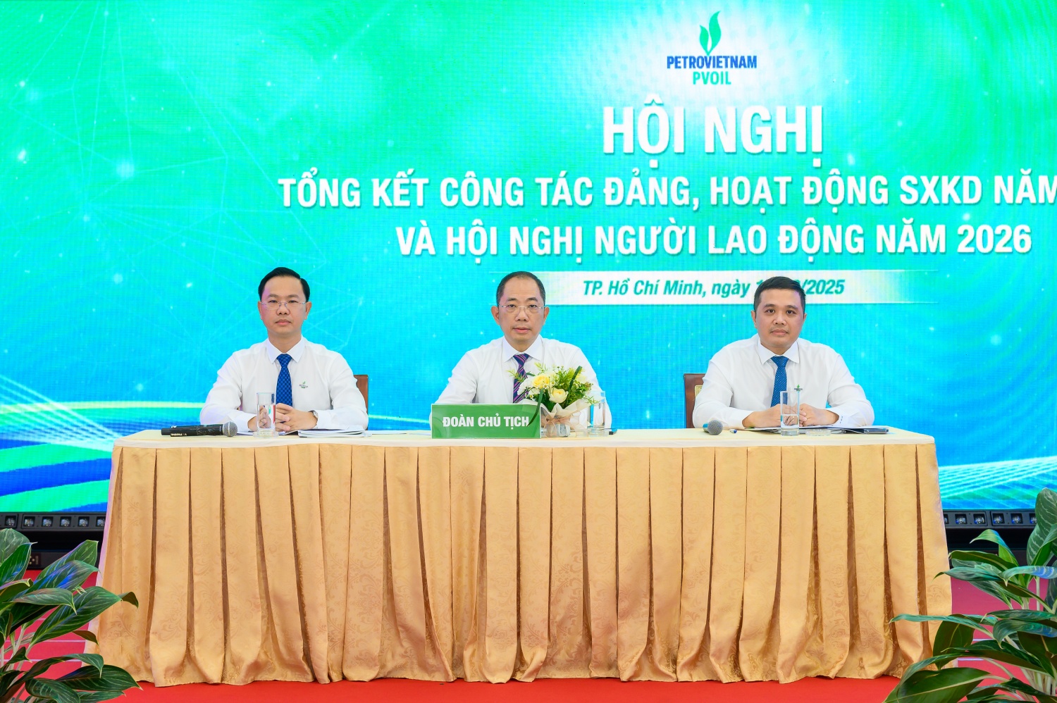 PVOIL là trung tâm doanh thu và là lực kéo trong hệ sinh thái Petrovietnam PVOIL là trung tâm doanh thu và là lực kéo trong hệ sinh thái Petrovietnam