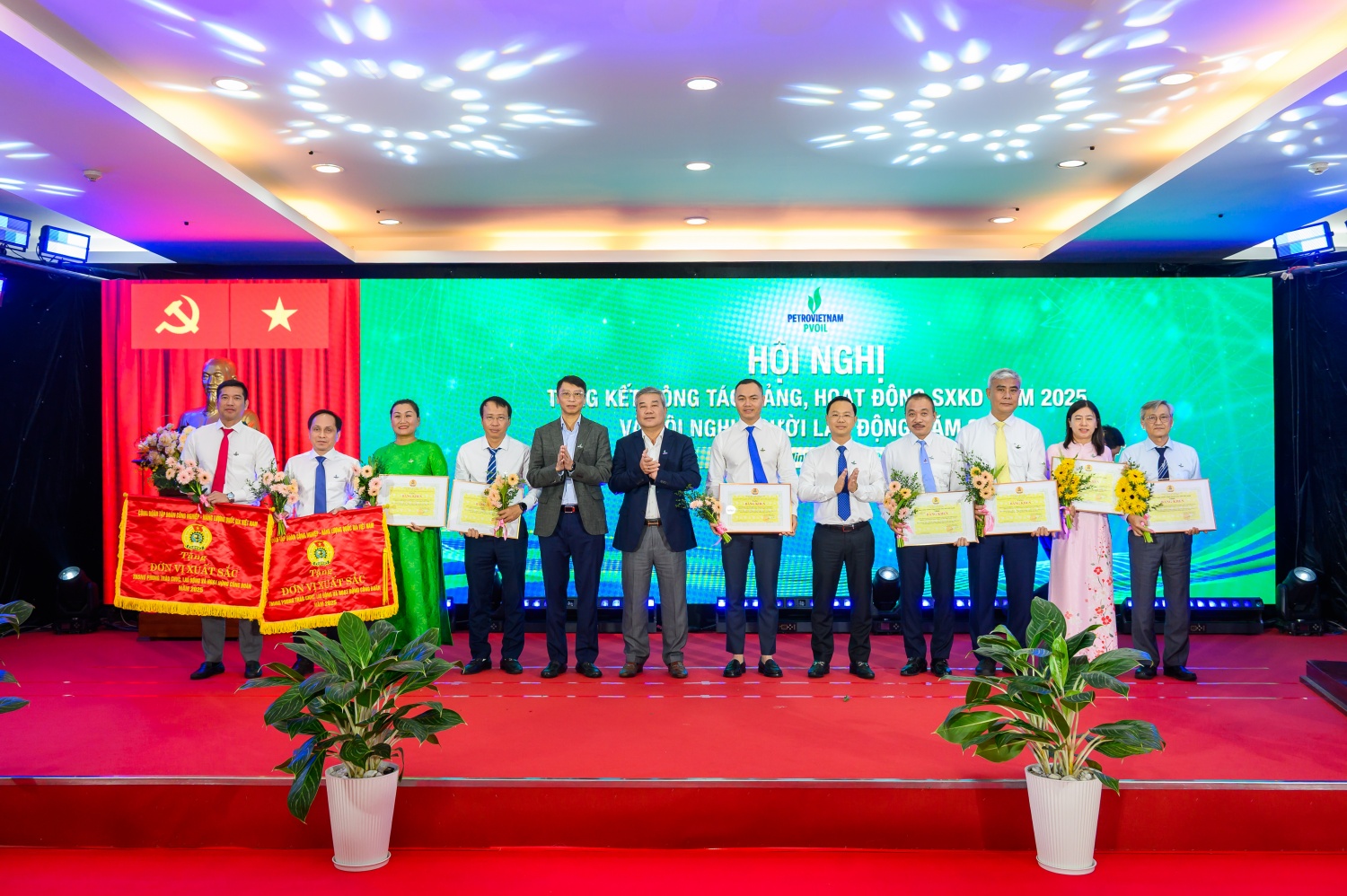 PVOIL là trung tâm doanh thu và là lực kéo trong hệ sinh thái Petrovietnam PVOIL là trung tâm doanh thu và là lực kéo trong hệ sinh thái Petrovietnam