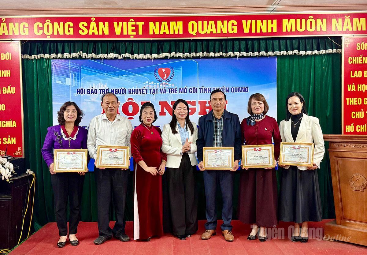 Tuyên Quang trên 3,1 tỷ đồng chăm lo người khuyết tật và trẻ mồ côi