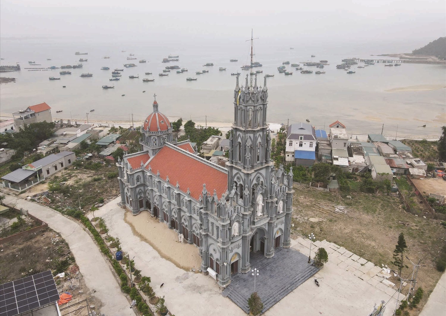 Nhà thờ Thanh Lân - Điểm tựa tinh thần của giáo dân vùng biển