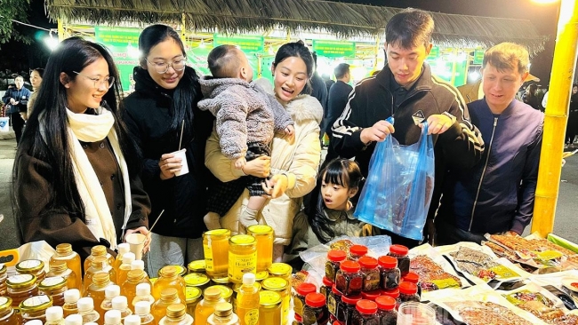 Tuyên Quang: Hơn 100 gian hàng OCOP tham gia hội chợ cuối năm 2025