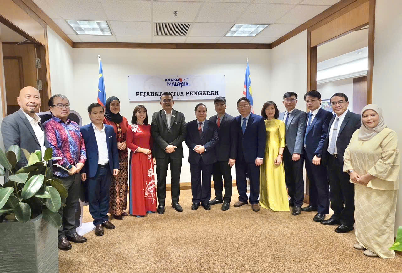 Đoàn công tác tỉnh Lai Châu làm việc với Cục Xúc tiến du lịch Malaysia Đoàn công tác tỉnh Lai Châu làm việc với Cục Xúc tiến du lịch Malaysia