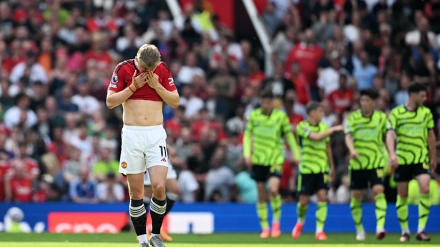 Hạ gục M.U tại Old Trafford, Arsenal chưa từ bỏ cuộc đua vô địch Ngoại hạng Anh