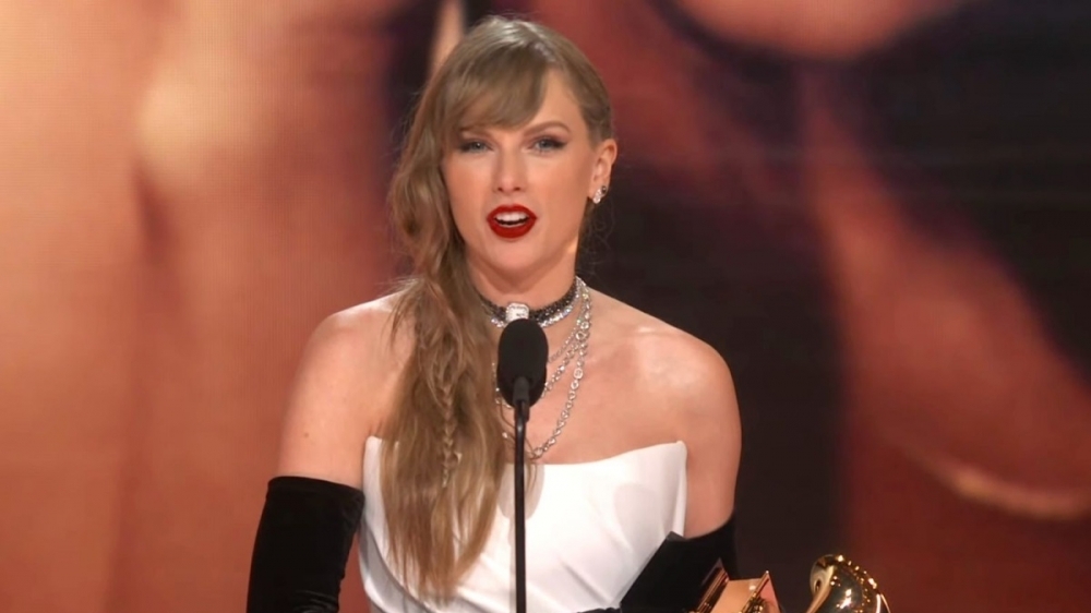 Taylor Swift lập kỷ lục với 13 giải Grammy