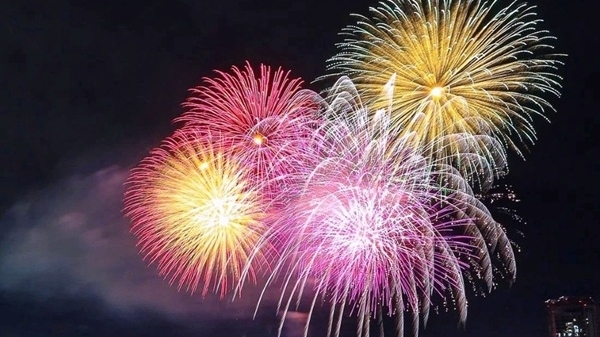 Lần đầu tiên 3 xã vùng cao, biên giới tỉnh Thanh Hóa bắn pháo hoa