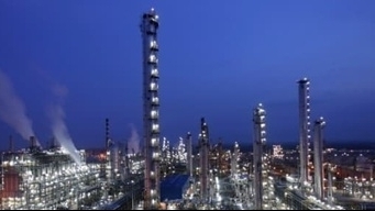 "Ông lớn" dầu khí Trung Quốc lên kế hoạch cắt giảm công suất lọc dầu