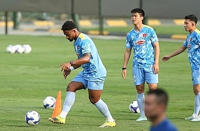 Nguyễn Xuân Son chính thức trở lại: Cú hích cực lớn cho hàng công tuyển Việt Nam