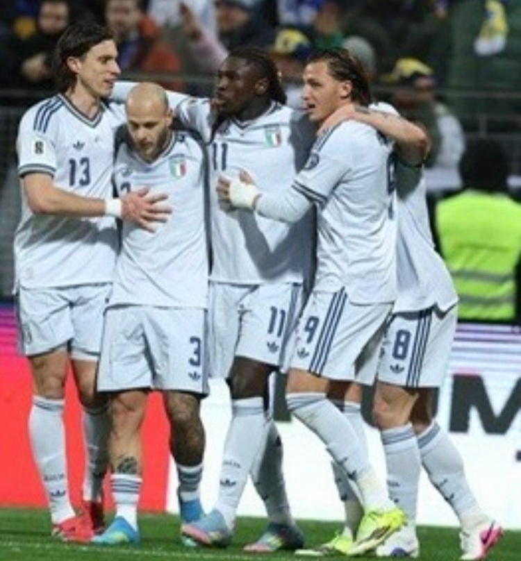 Bosnia giành vé World Cup sau loạt penalty