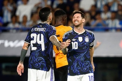 Messi có một ngày thi đấu thăng hoa. Messi có một ngày thi đấu thăng hoa.