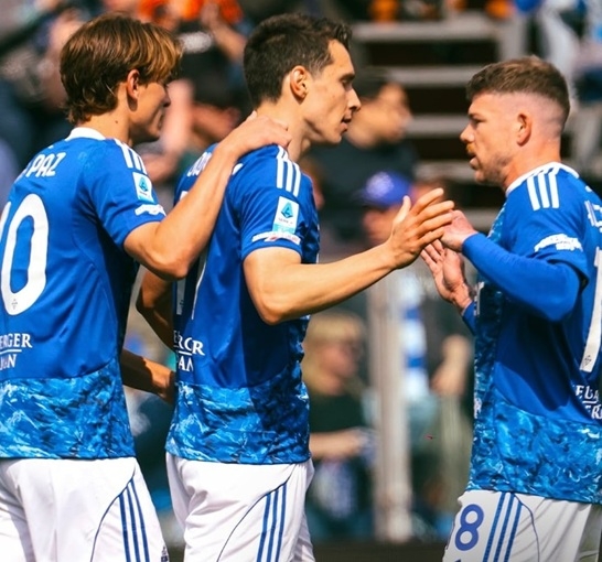 Vị thế “Ngựa ô”