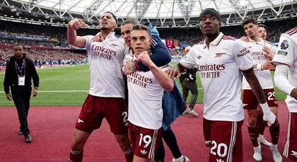 Arsenal có chiến thắng nghẹt thở trên sân West Ham.