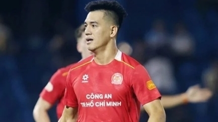 Tiến Linh giải cơn khát bàn thắng sau 225 ngày và lời xin lỗi từ trái tim