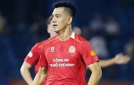 Tiến Linh giải cơn khát bàn thắng sau 225 ngày và lời xin lỗi từ trái tim
