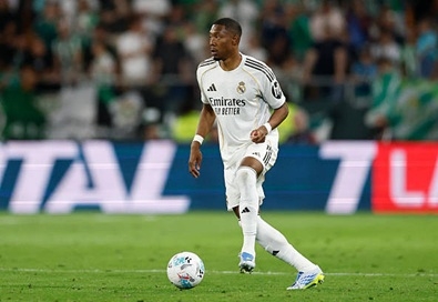 Alaba chuẩn bị chia tay Real Madrid.