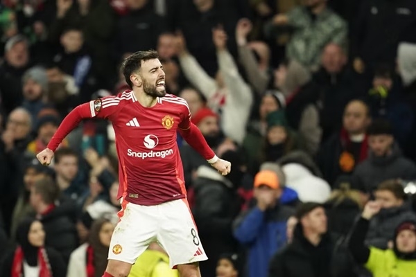 Tiền vệ Bruno Fernandes có 21 đường chuyền thành bàn, trở thành ‘Vua kiến tạo’ Ngoại hạng Anh 2025-2026.