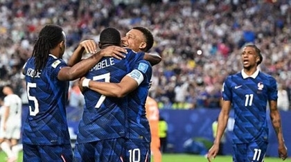 Algeria ‘vỡ mộng’ World Cup, trụ cột Mahrez ra quyết định bất ngờ