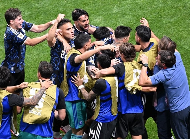 Sự đồng lòng của tập thể Argentina. (Ảnh: THX/TTXVN)