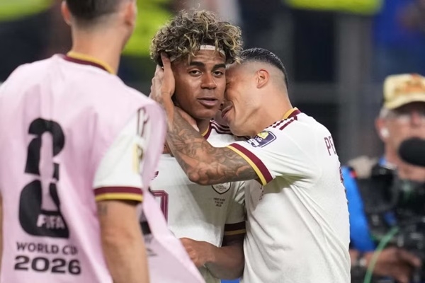 Tây Ban Nha đánh bại Pháp 2-0, giành vé vào chung kết World Cup 2026. Ảnh: AP. Tây Ban Nha đánh bại Pháp 2-0, giành vé vào chung kết World Cup 2026. Ảnh: AP.