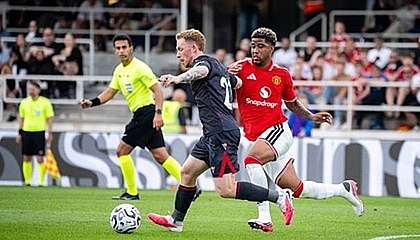 Andrey Santos rực sáng ngày ra mắt: Man United tìm thấy người kế thừa Casemiro?