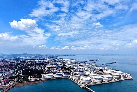 Mỹ: Trung Quốc giảm mạnh lượng dầu nhập khẩu từ Iran
