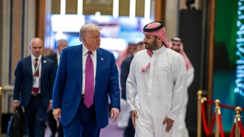 Chính quyền ông Trump ký kết thỏa thuận hạt nhân với Ả Rập Xê-út, mở đường cho vương quốc này làm giàu nhiên liệu và tiếp cận công nghệ lò phản ứng hạt nhân của Mỹ. (Ảnh: AP)