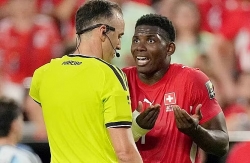 IFAB thừa nhận sai quy trình VAR trong thẻ vàng thứ hai của Breel Embolo trước Argentina