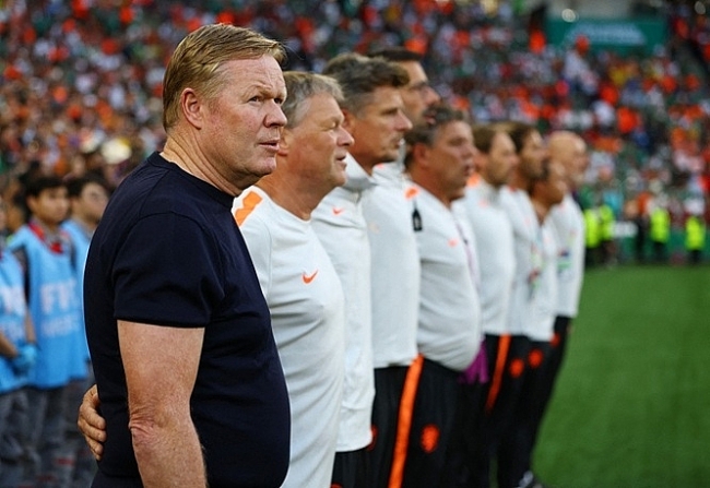 Hà Lan bế tắc tìm người dẫn dắt trong cuộc cách mạng ghế huấn luyện sau World Cup 2026