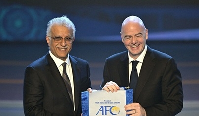Chủ tịch FIFA Gianni Infantino đối mặt cuộc lật đổ lịch sử từ liên minh bóng đá thế giới