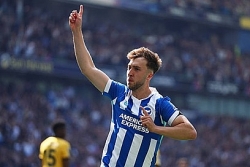 MU quyết đấu Arsenal tranh giành Jack Hinshelwood bổ sung tuyến giữa cho Michael Carrick