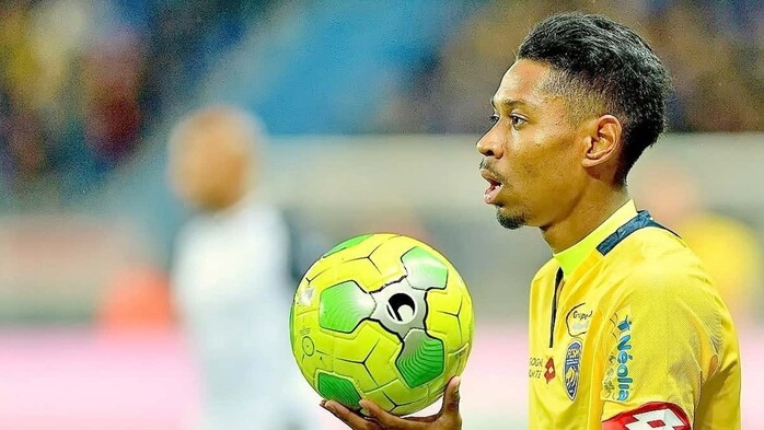 Cựu tuyển thủ U18 Pháp khát khao cống hiến cho tuyển Việt Nam