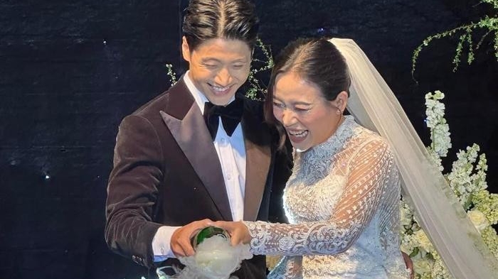 Nam diễn viên Vbiz bất ngờ tổ chức lễ cưới ngày đầu năm, dàn sao Việt tề tựu chúc mừng