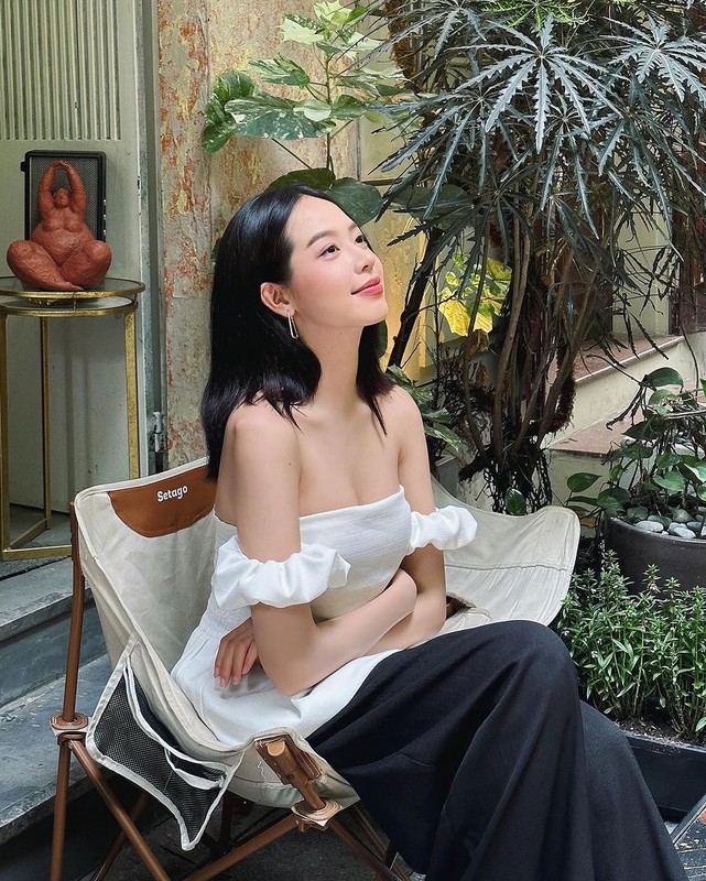 Hoa hậu Thanh Thủy chăm khoe vòng một gợi cảm sau “nâng cấp“ Hoa hậu Thanh Thủy chăm khoe vòng một gợi cảm sau “nâng cấp“