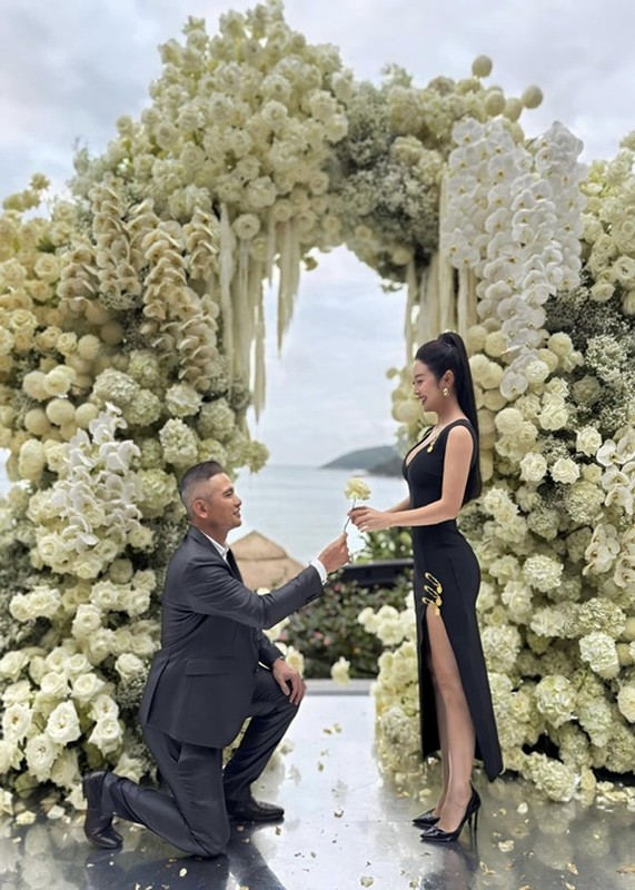 Jennifer Phạm sinh 4 con, vẫn trẻ trung, vóc dáng săn chắc Jennifer Phạm sinh 4 con, vẫn trẻ trung, vóc dáng săn chắc
