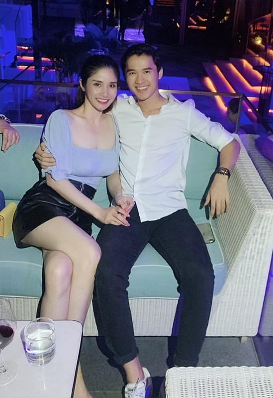 Tổ ấm hạnh phúc của Thảo Trang và chồng kém 8 tuổi Tổ ấm hạnh phúc của Thảo Trang và chồng kém 8 tuổi