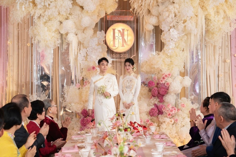 Lộ diện ảnh cưới đẹp như cổ tích của Á hậu Phương Nhi và thiếu gia Minh Hoàng