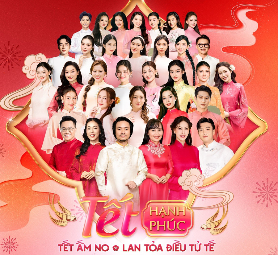 Bảo Ngọc, Ý Nhi trao 1200 phần quà, vé xe miễn phí cho người dân về quê đón Tết Bảo Ngọc, Ý Nhi trao 1200 phần quà, vé xe miễn phí cho người dân về quê đón Tết