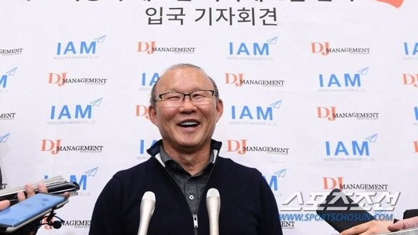 HLV Park Hang Seo về Hàn Quốc chớp nhoáng rồi quay lại Việt Nam