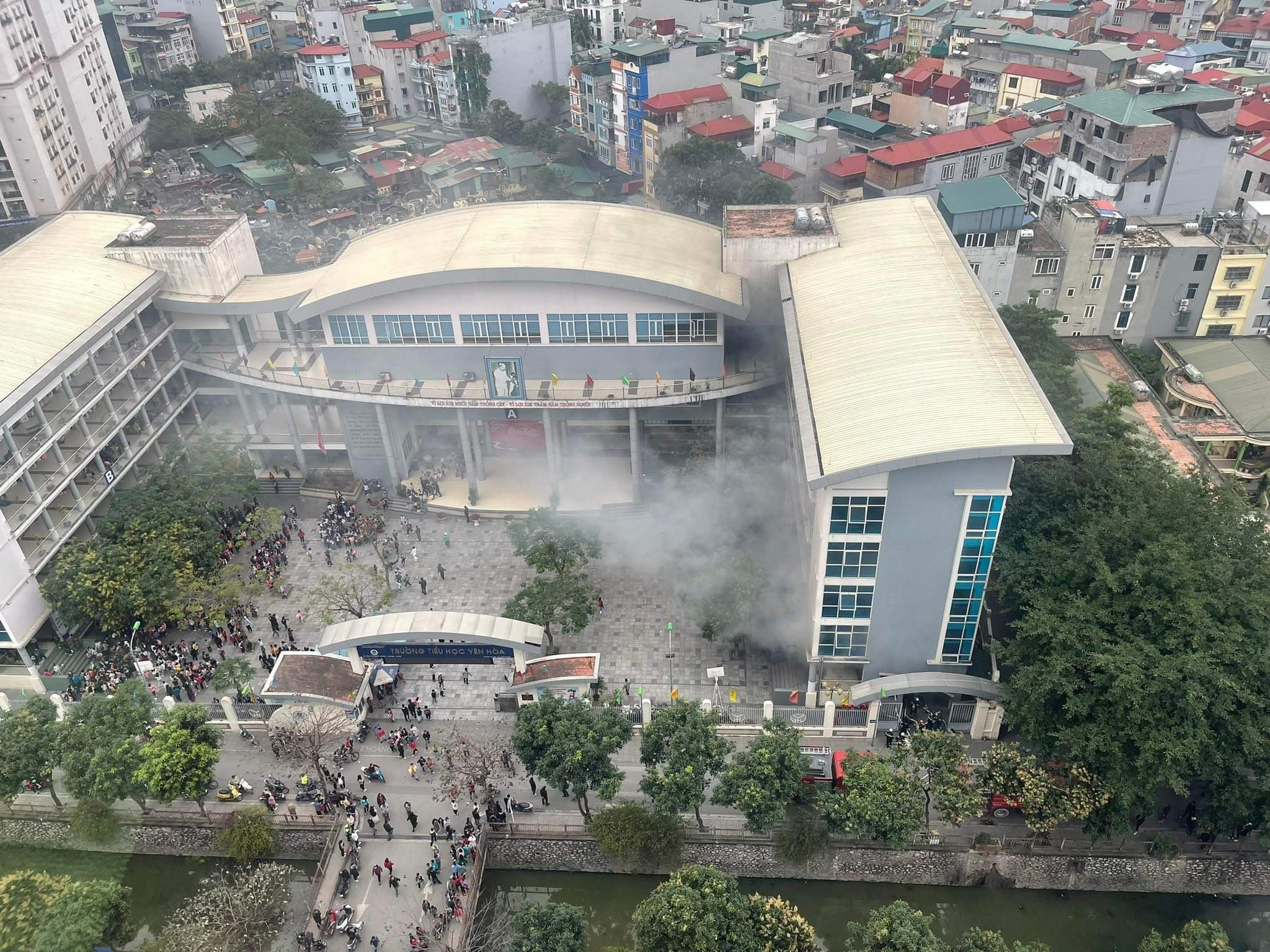 Hà Nội: Cháy tại trường Tiểu học Yên Hòa, Cầu Giấy