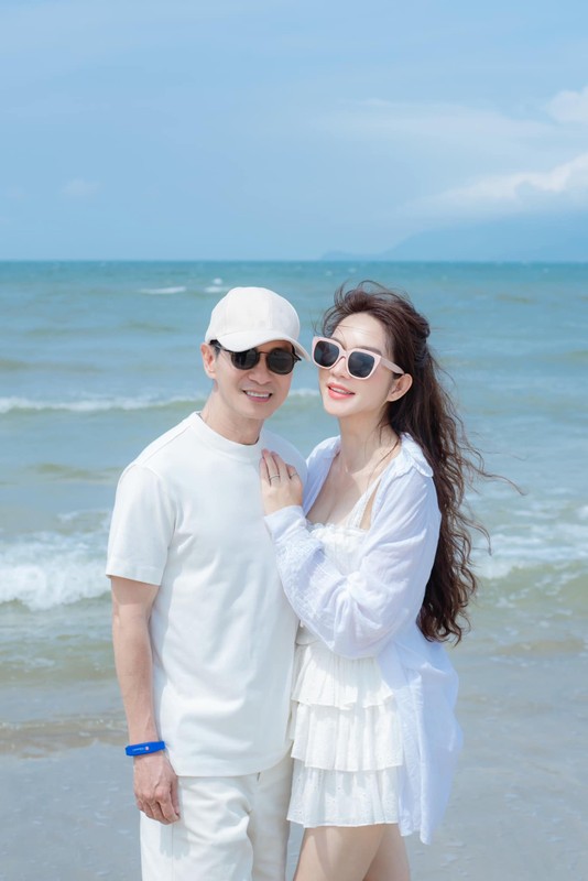 Cặp đôi chồng đạo diễn - vợ sản xuất phim tạo “cơn sốt” phòng vé Cặp đôi chồng đạo diễn - vợ sản xuất phim tạo “cơn sốt” phòng vé
