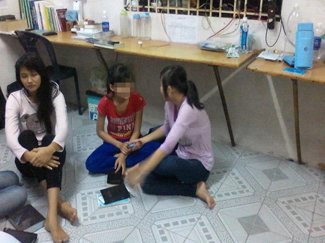 H’hen Niê đổi đời nhờ vương miện, bạn trai không phải đại gia H’hen Niê đổi đời nhờ vương miện, bạn trai không phải đại gia