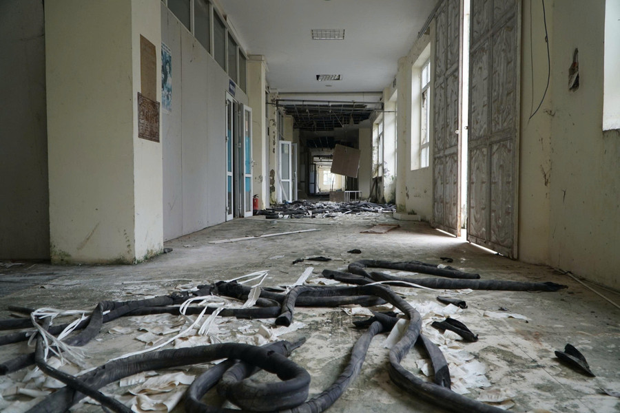 Trung tâm Hội nghị Hàm Rồng hoang tàn, tài sản bị mất cắp