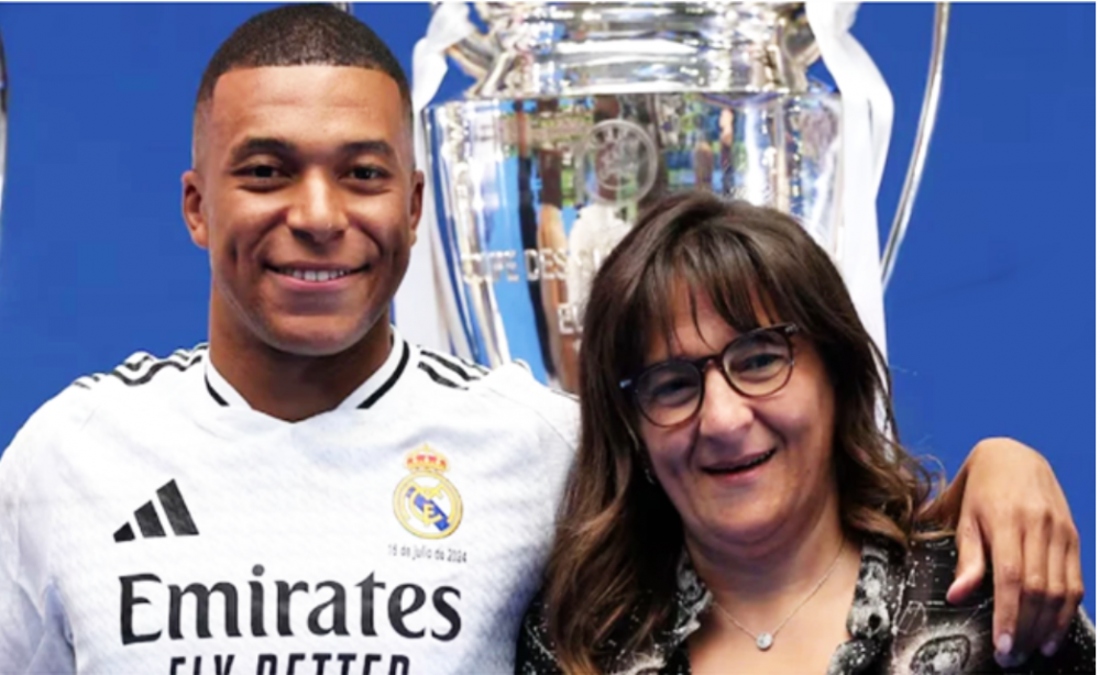 Mẹ của Kylian Mbappe kiếm tiền giỏi hơn loạt sao Real Madrid