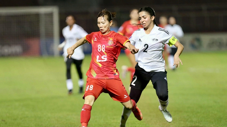 Tiền vệ Trần Thị Thùy Trang: Hành trình chinh phục mọi giới hạn