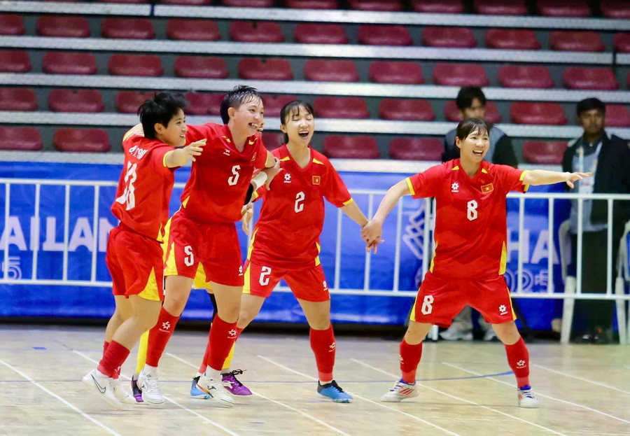 Tiền vệ Trần Thị Thùy Trang: Hành trình chinh phục mọi giới hạn