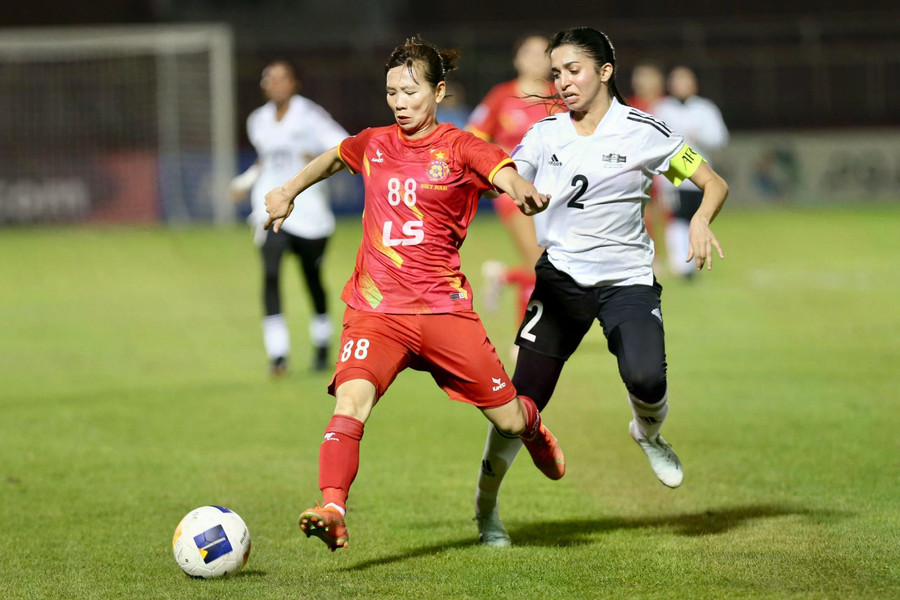 Tiền vệ Trần Thị Thùy Trang: Hành trình chinh phục mọi giới hạn