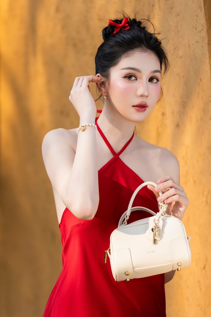 Ngọc Trinh tăng cân không phanh, ngoại hình khiến ai nấy trầm trồ