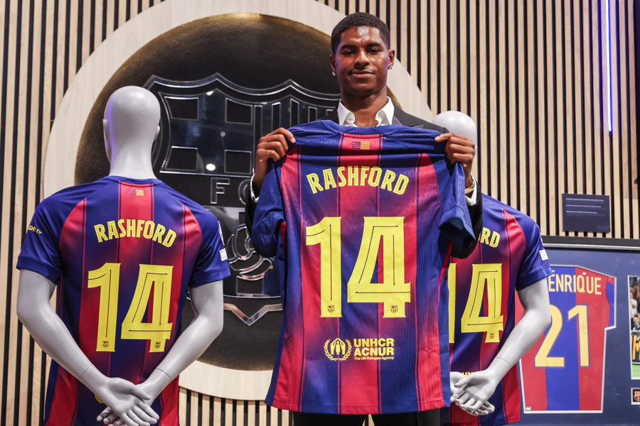 Barca bất ngờ chi đậm mua đứt Marcus Rashford