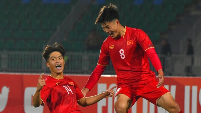 Xuất sắc đánh bại U.20 Qatar, U.20 Việt Nam chiếm ngôi đầu bảng