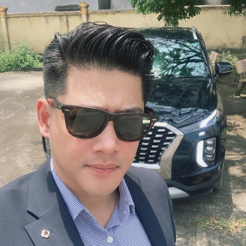 “Tình đầu màn ảnh” của Hồ Ngọc Hà giờ thế nào? “Tình đầu màn ảnh” của Hồ Ngọc Hà giờ thế nào?